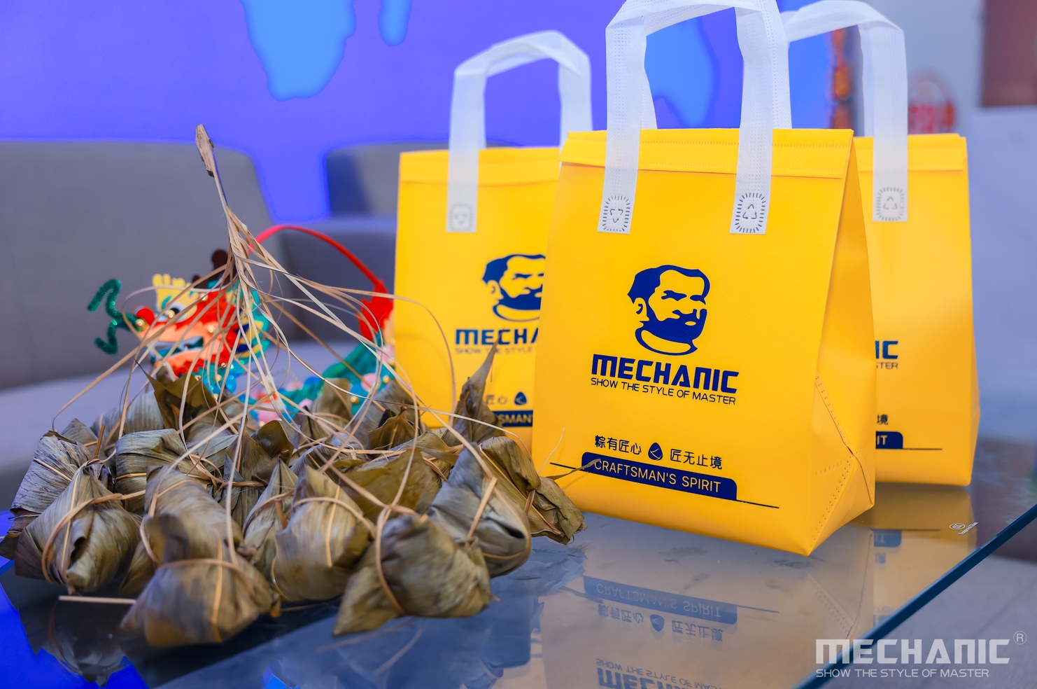 With ingenuity in every zongzi, craftsmanship without limits | Happy Dragon Boat Festival from Hong Kong Repairman!